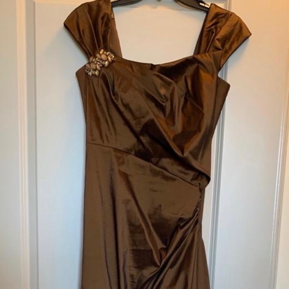 Tadashi Shoji Evening Dress - Picture 1 of 2